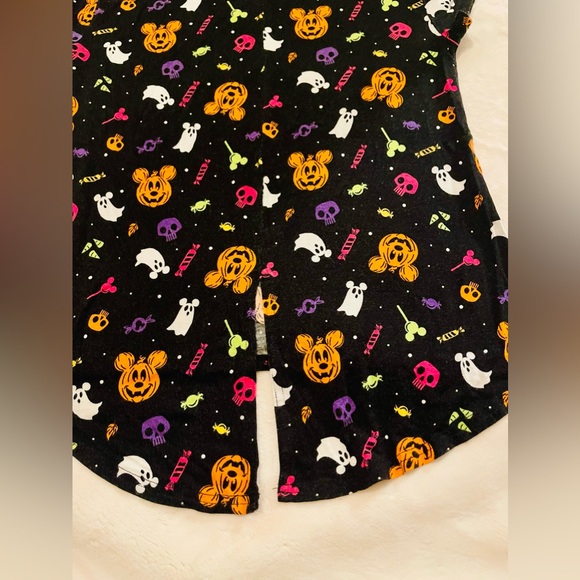 Disney Parks Halloween Icon treats Shirt M Mickey Pumpkin and Ghost - Picture 5 of 8